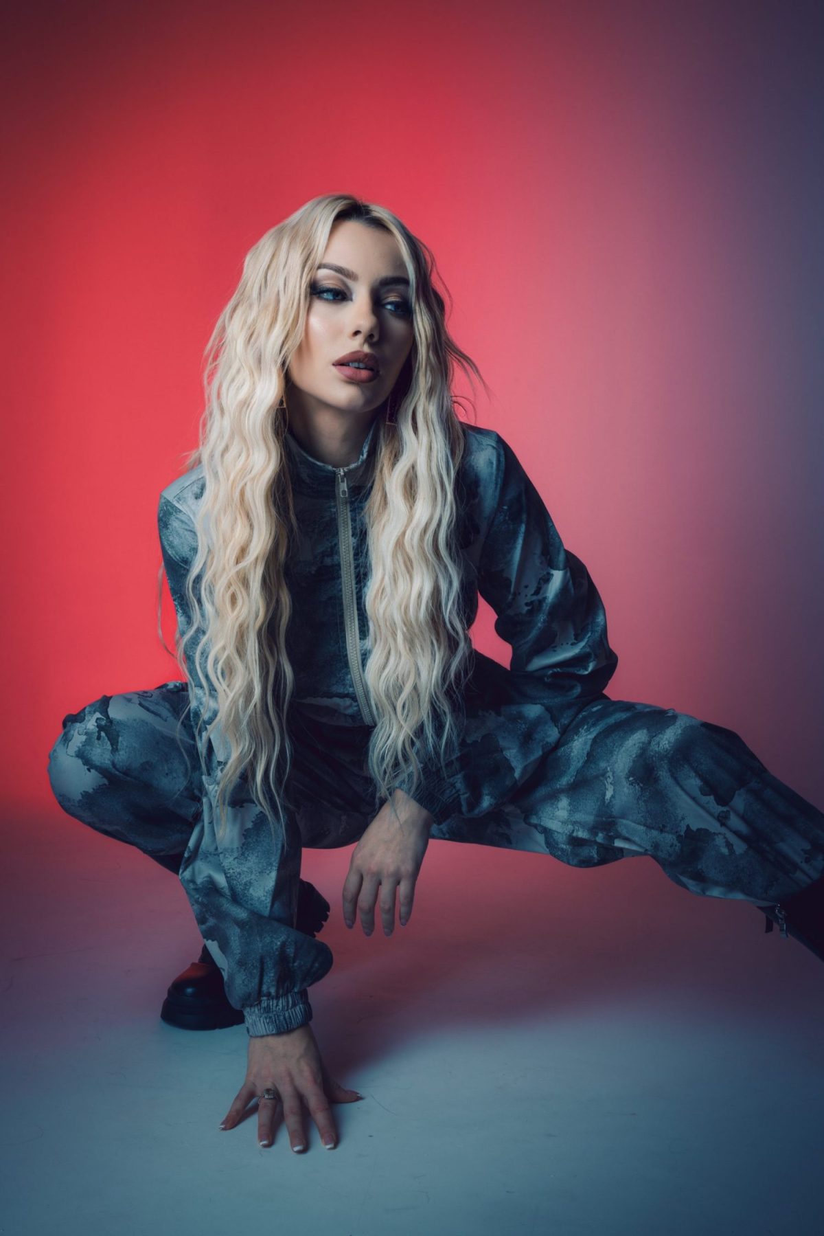 Review: Emma Bass – “Sweet&nbsp;Dejavu”